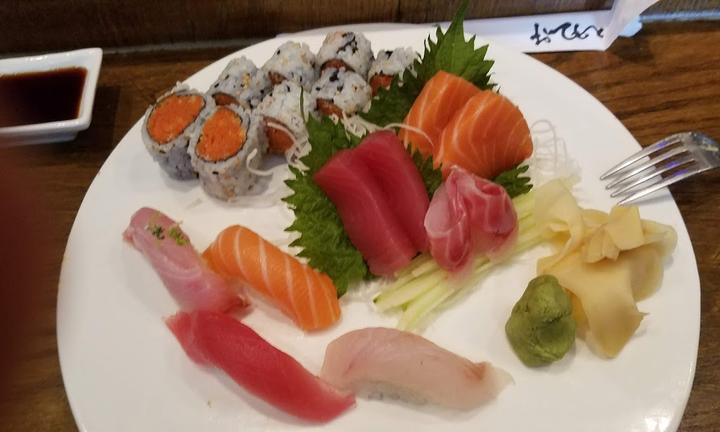 YUMMY sushi & Family Restaurant - Bar